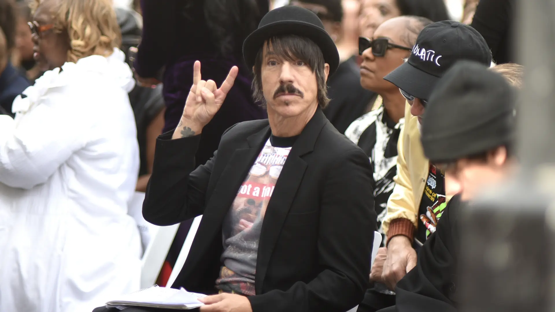 Snima se film o legendarnom pevaču grupe "Red Hot Chili Peppers"